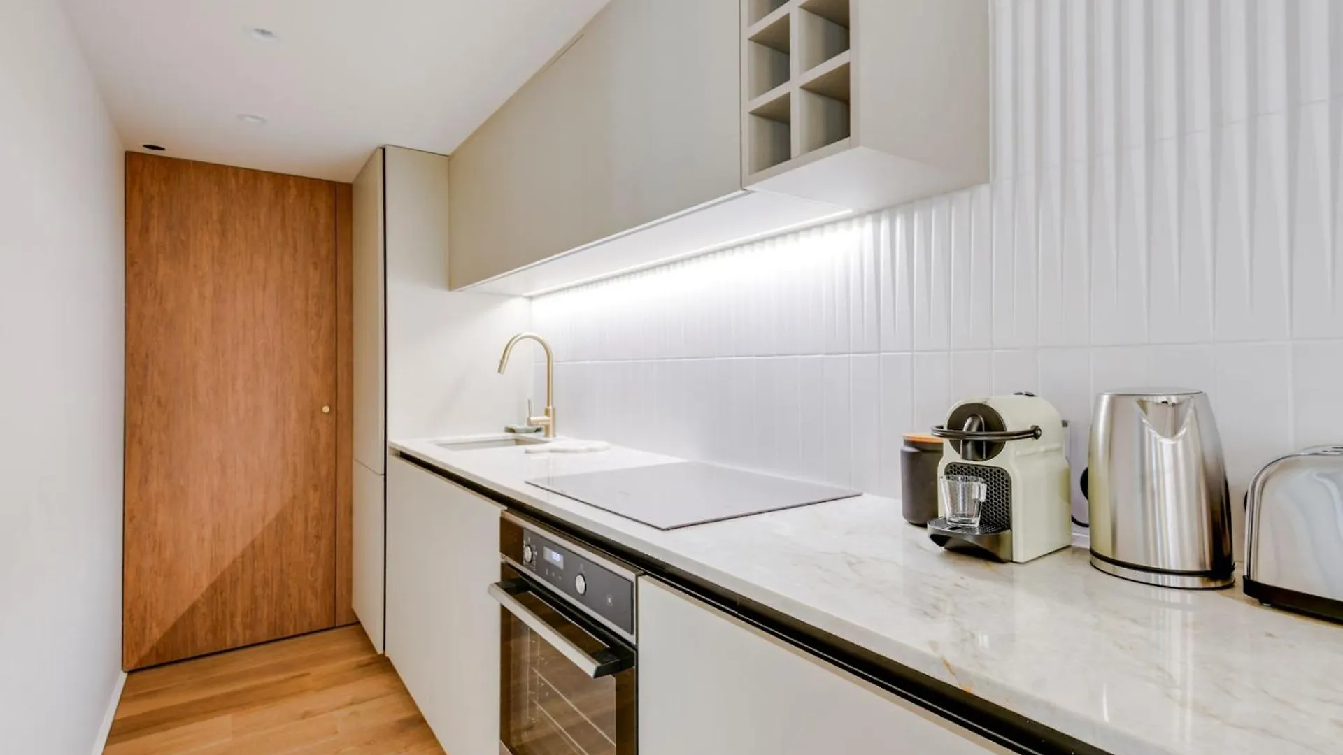 Bnbnova - 2Br - La Seine & Saint Germain Paris 0*,  France